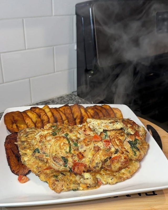 Dodo And Omelette — quick African recipe